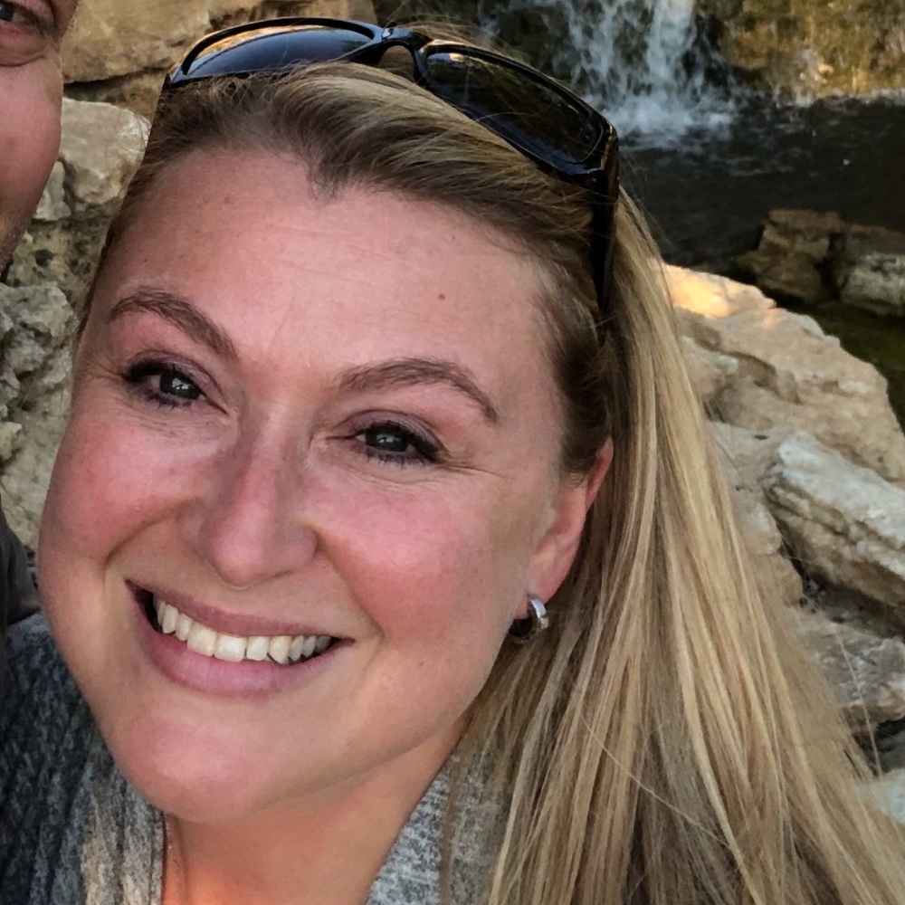 Meet your Posher, Melissa